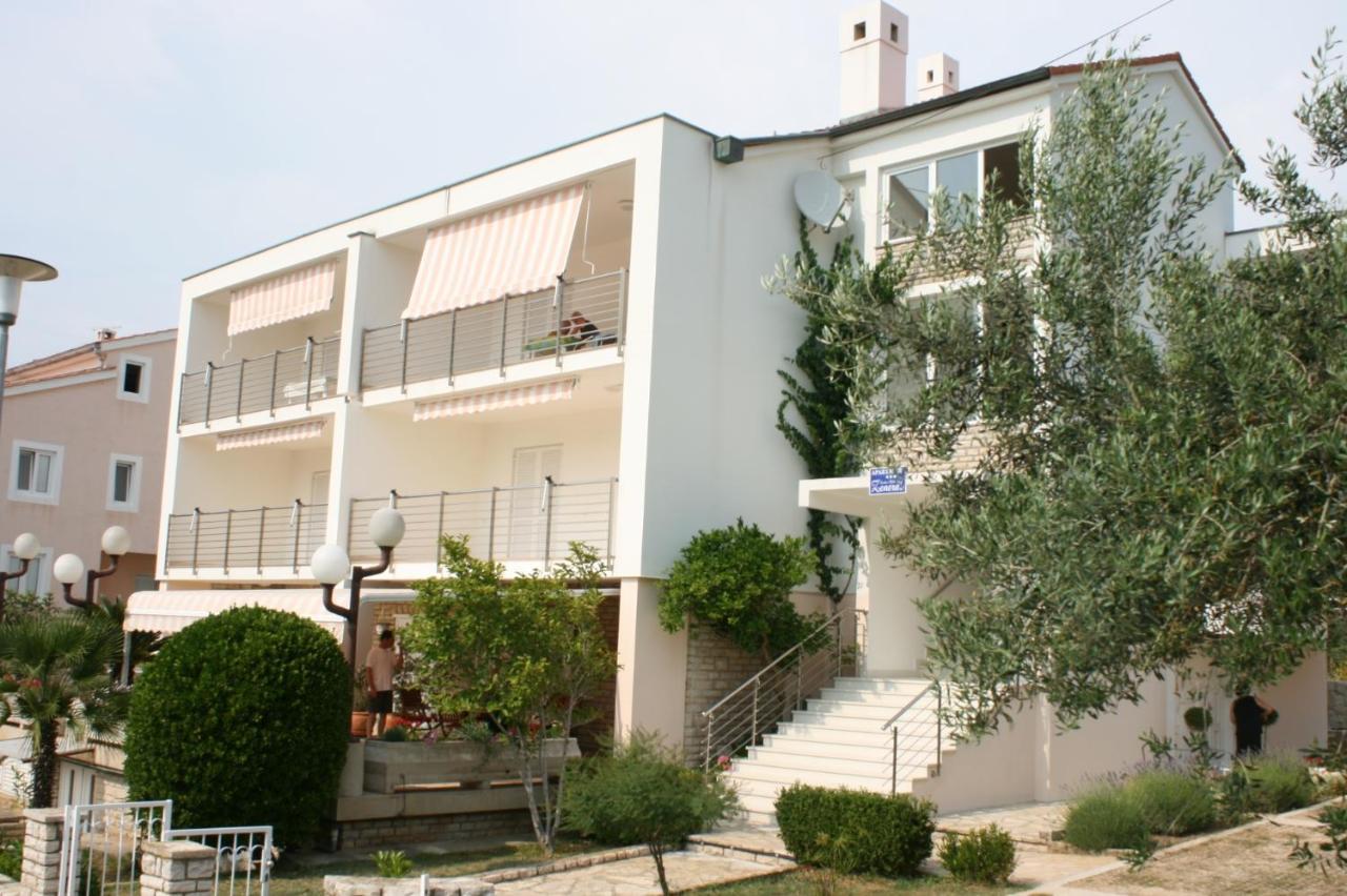 Apartments With A Parking Space Novalja, Pag - 6398 Exterior photo